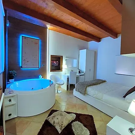Del Cavaliere Bed and Breakfast 4*